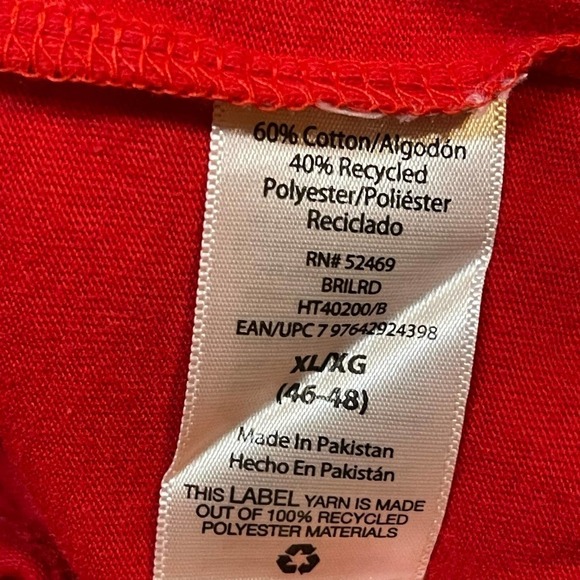 Holiday Time Christmas Tee Red Santa Beleive T Shirt Size XL Unisex - Picture 10 of 10